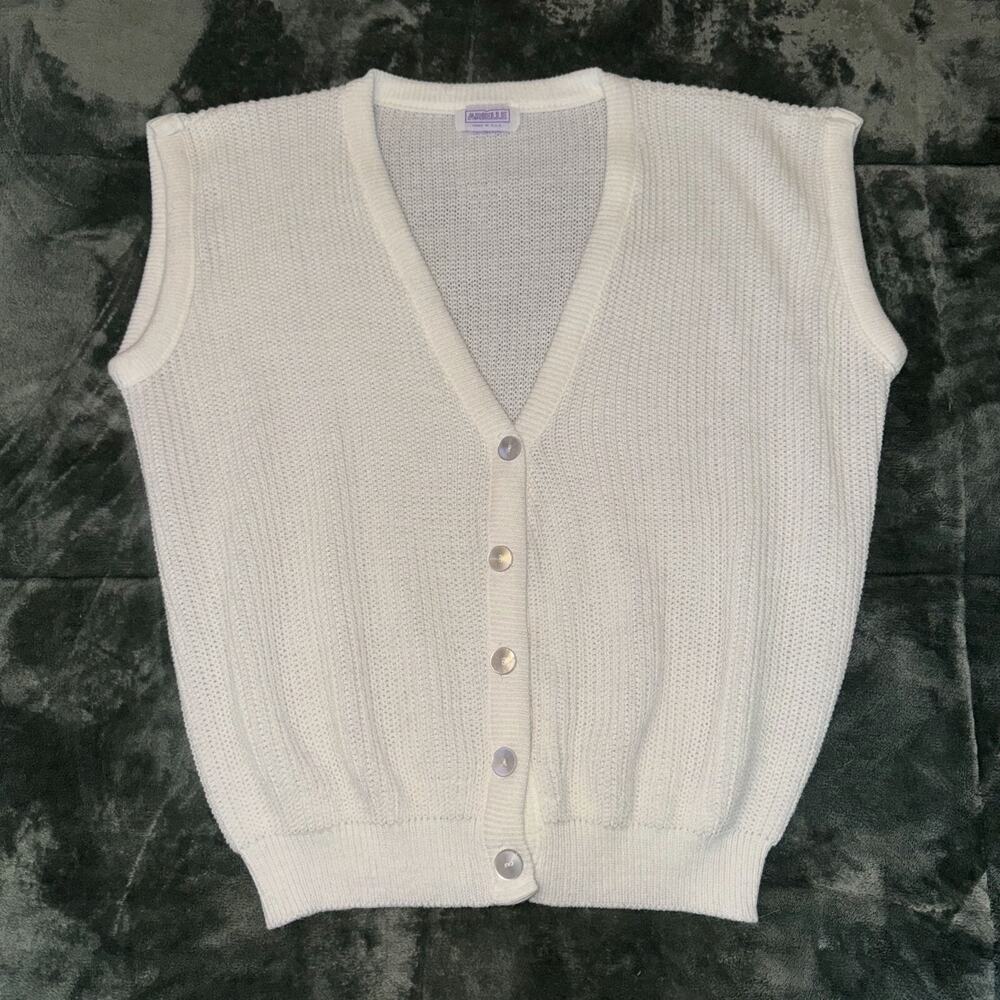 Arielle Cardigan Sweater Vest Women's White Knitted V-Neck Sleeveless Classic